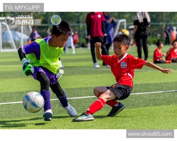 足球明星的小名揭秘球场背后的亲切称呼与故事分享